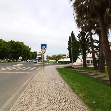 Studio In Albufeira With Wonderful Sea View Furnished Terrace And Wifi *